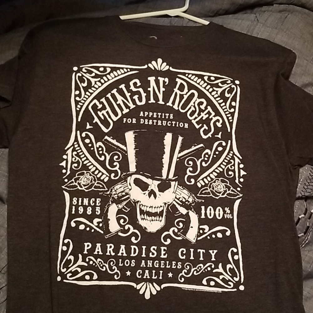 Official Guns N' ROSES tee